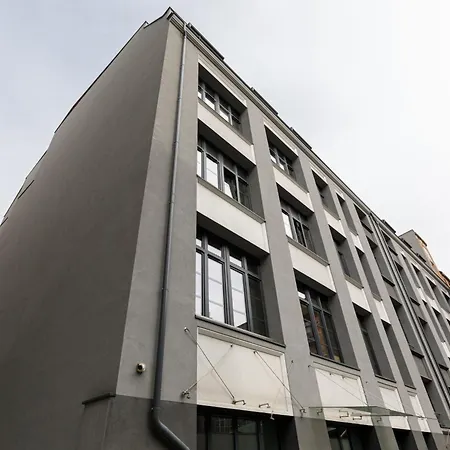 Urban Chic - Main Rail Station - Stylish - K28 Apartman